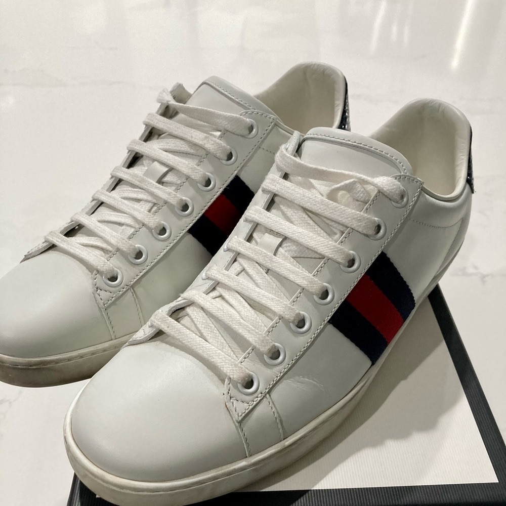 Gucci White Sneakers with Red and Navy Stripe